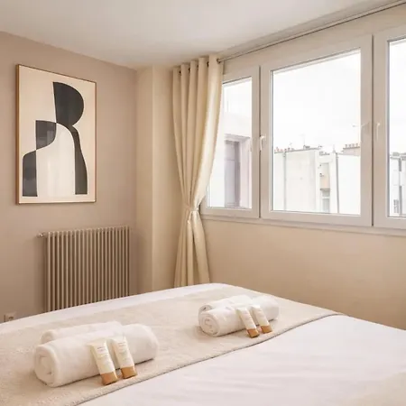 Montmartre Apartment Paris